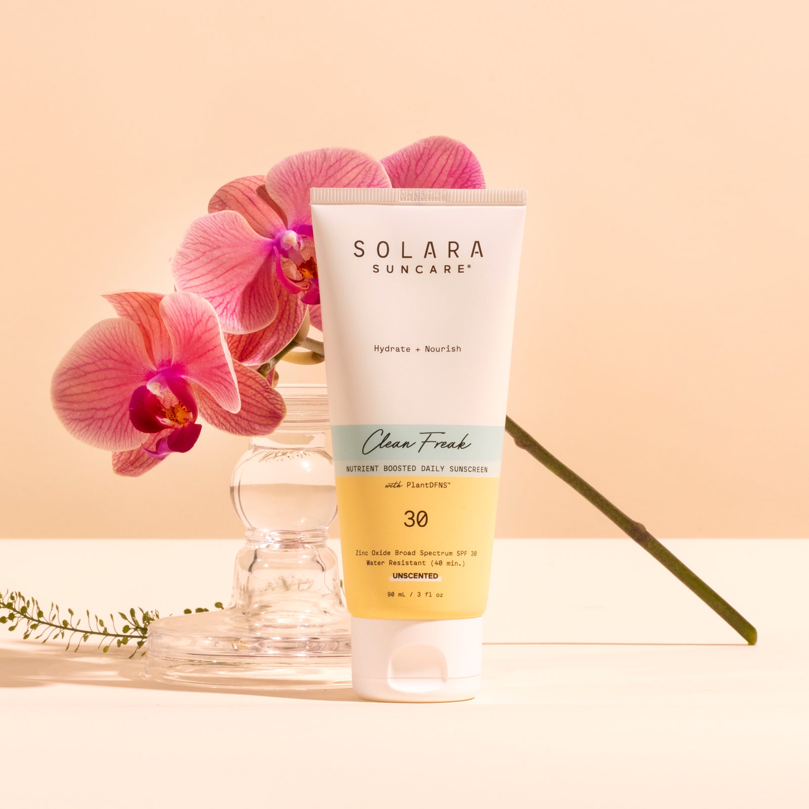 Ashwagandha, Kakadu Plum, and Tahitian Monoi ingredients in Clean Freak PlantDFNS Complex